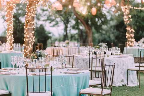 20 Top Wedding Planning Tips From Industry Pros